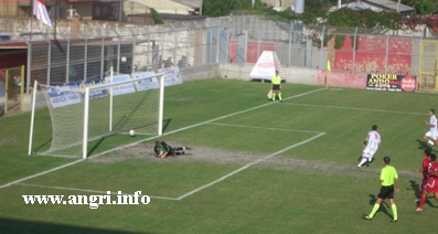 L'Angri perde anche con il Trani. Battipaglia. 