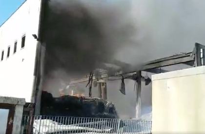 incendio in via Taurano Angri