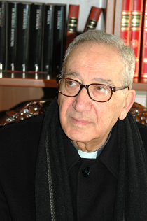 Mons. Mario Vassalluzzo