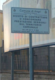 Cartello anti prostituzione Angri