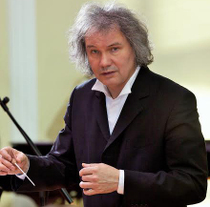 Maestro Mikhail Khokhlov